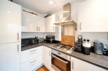 The Circle, Great Blakenham, Image 6