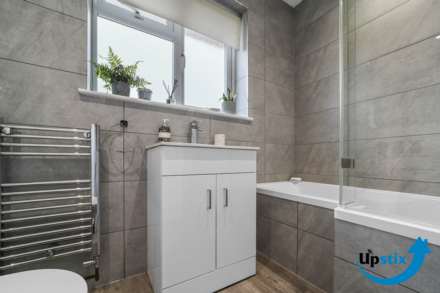 Silver Leys, Bentley, Image 10