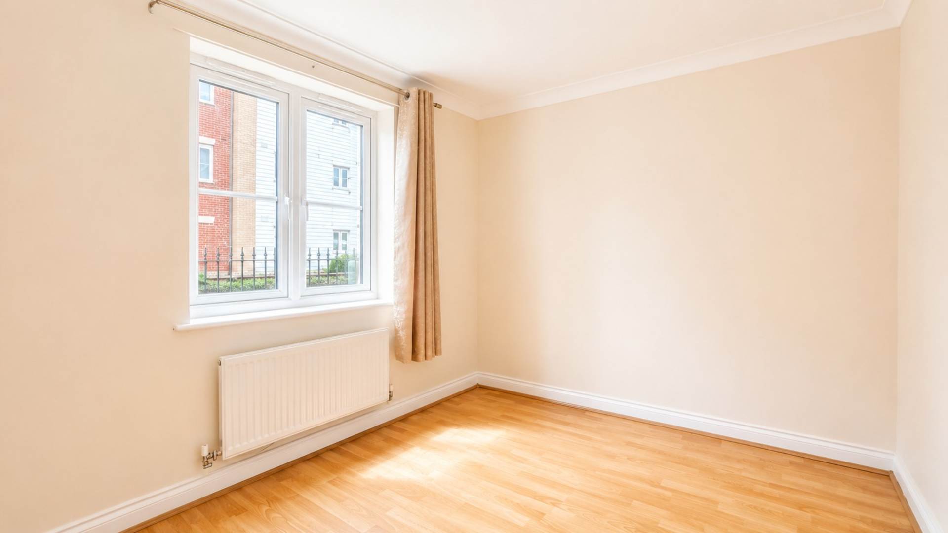 Provan Court, Ipswich, Image 4