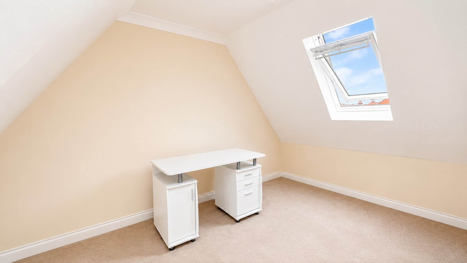 Provan Court, Ipswich, Image 7