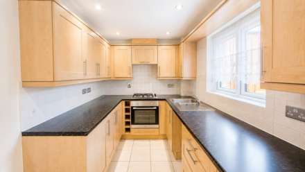 Provan Court, Ipswich, Image 3