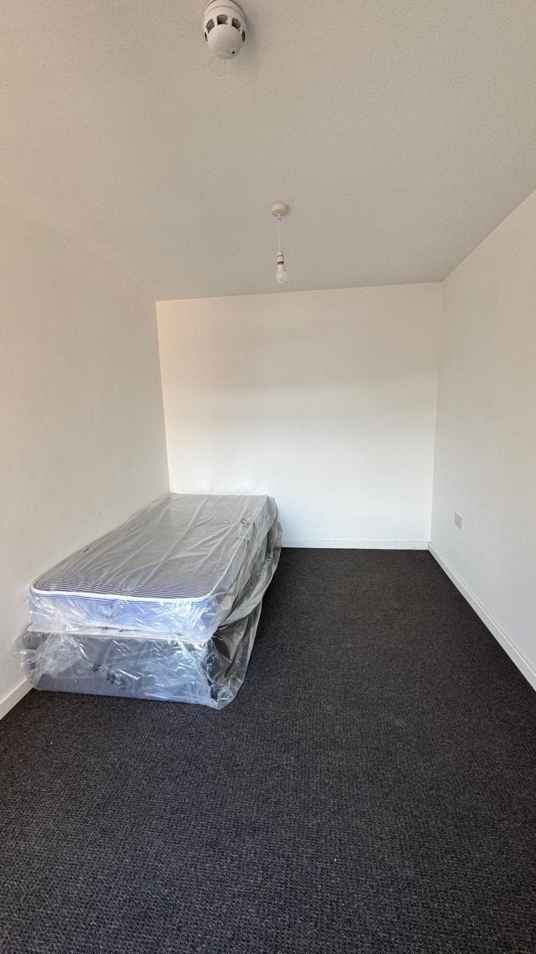 Grosvenor Street, Pendlebury, Image 5