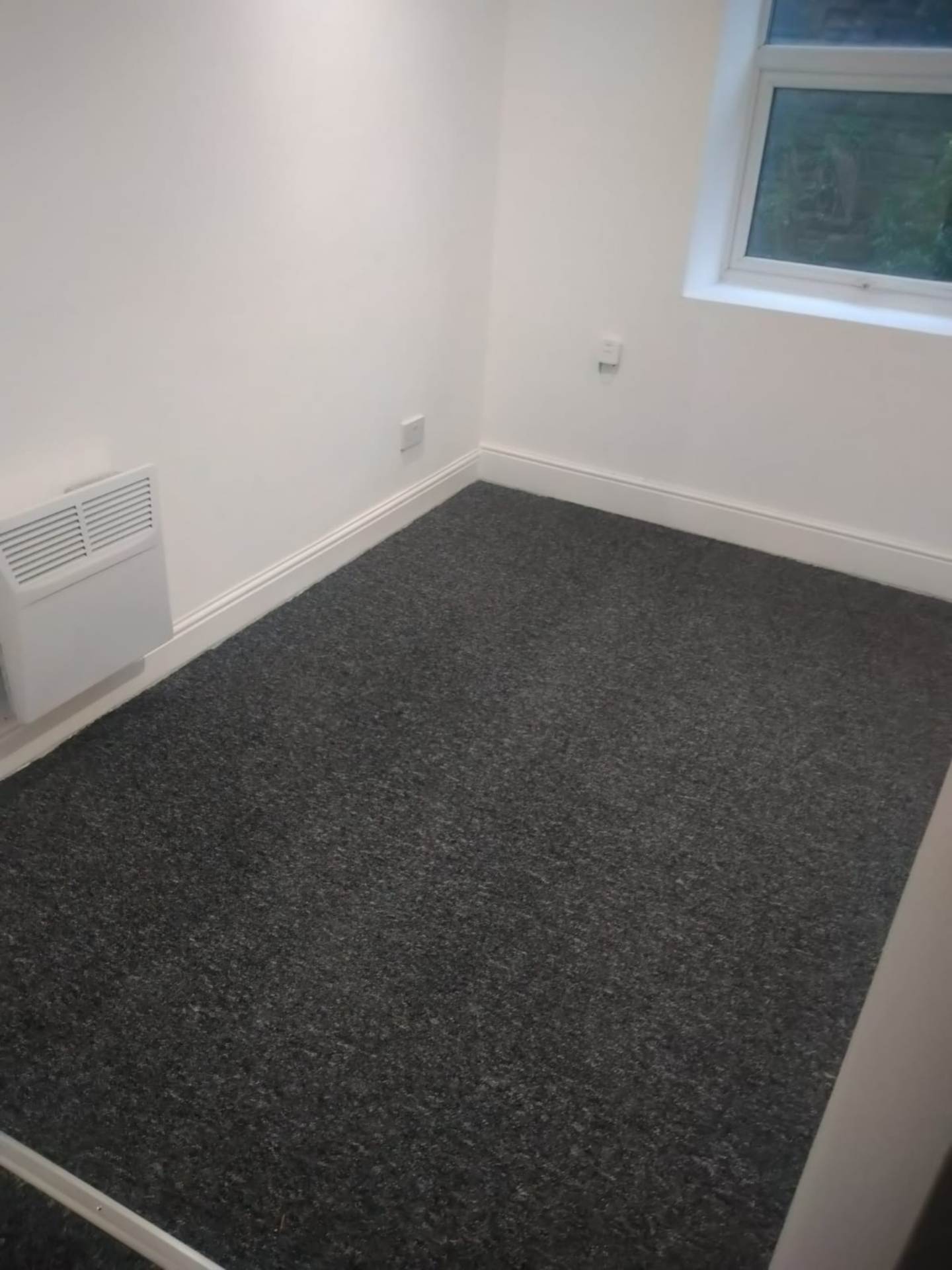 Mottram Road, Stalybridge, Image 11