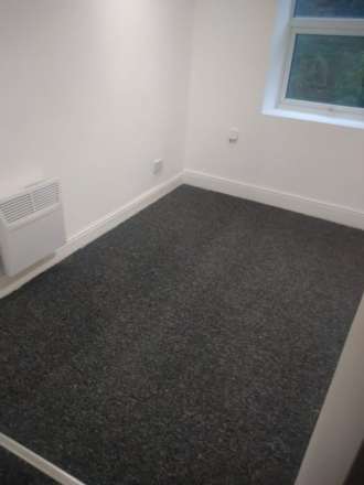 Mottram Road, Stalybridge, Image 11