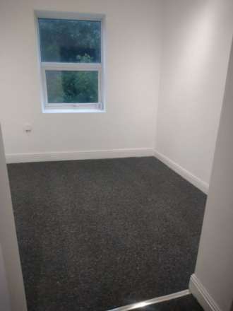 Mottram Road, Stalybridge, Image 5