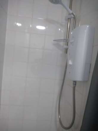 Mottram Road, Stalybridge, Image 6