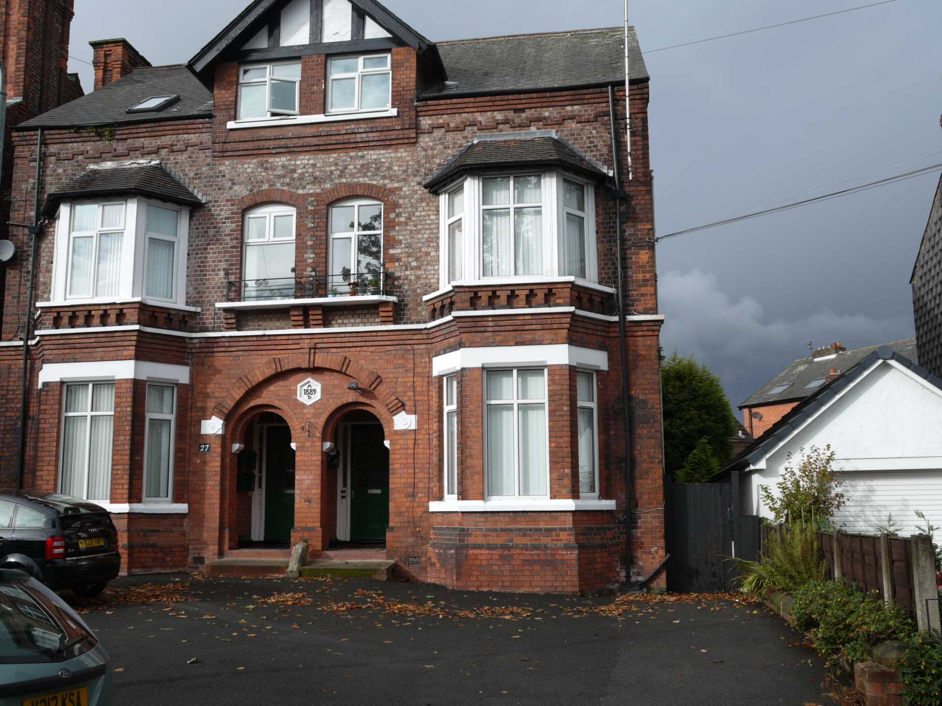 Victoria Crescent, Manchester, Image 1