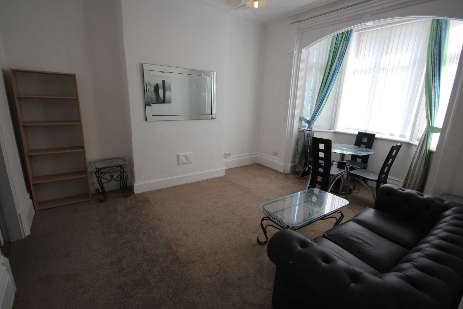 Victoria Crescent, Manchester, Image 2