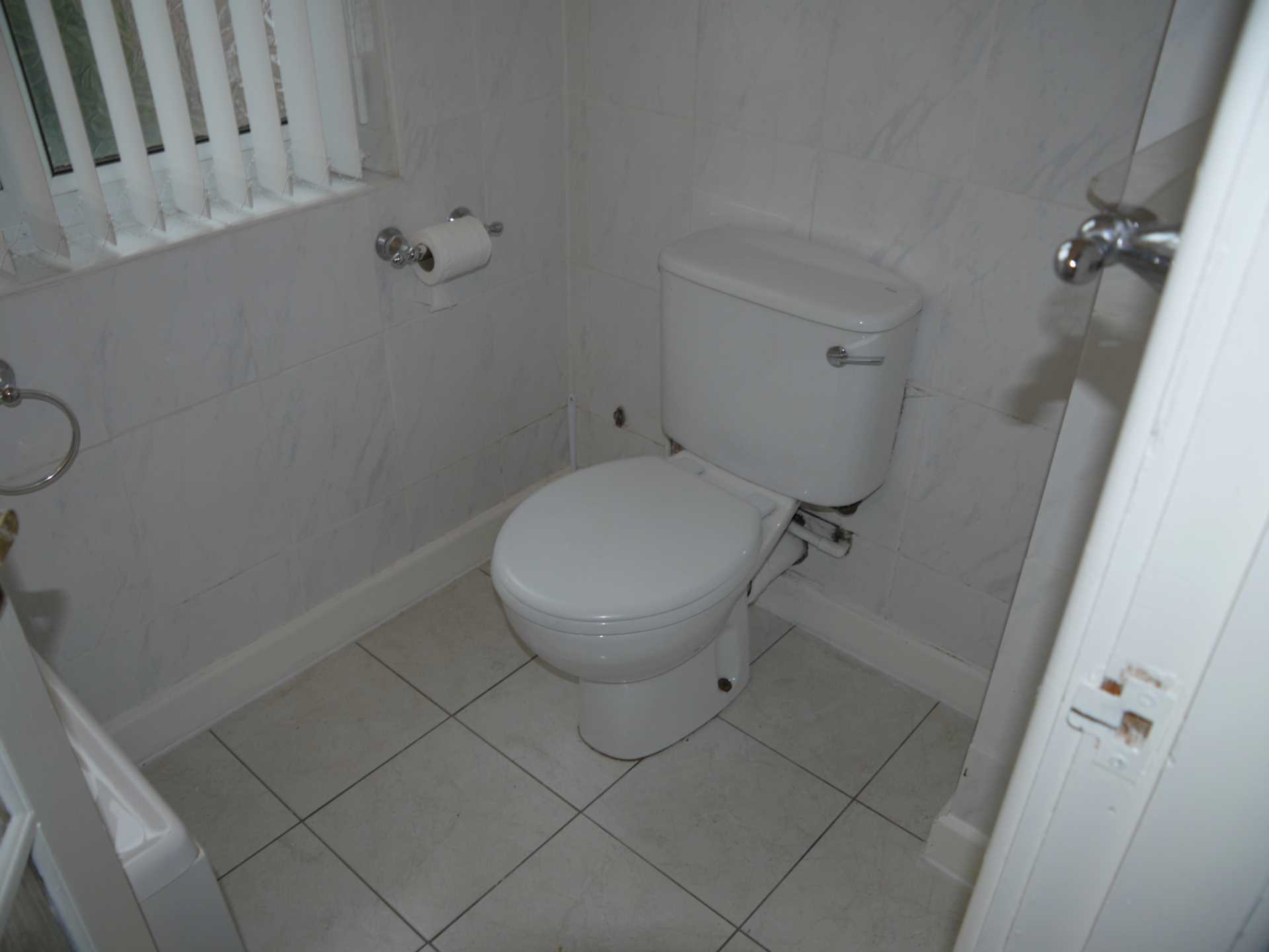 Victoria Crescent, Manchester, Image 8