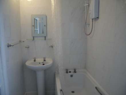 Victoria Crescent, Manchester, Image 9