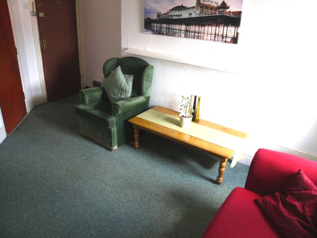 Victoria Crescent, Manchester, Image 6