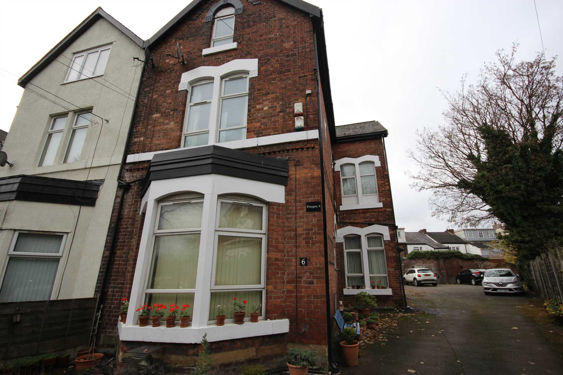 The Polygon, Manchester, Image 10