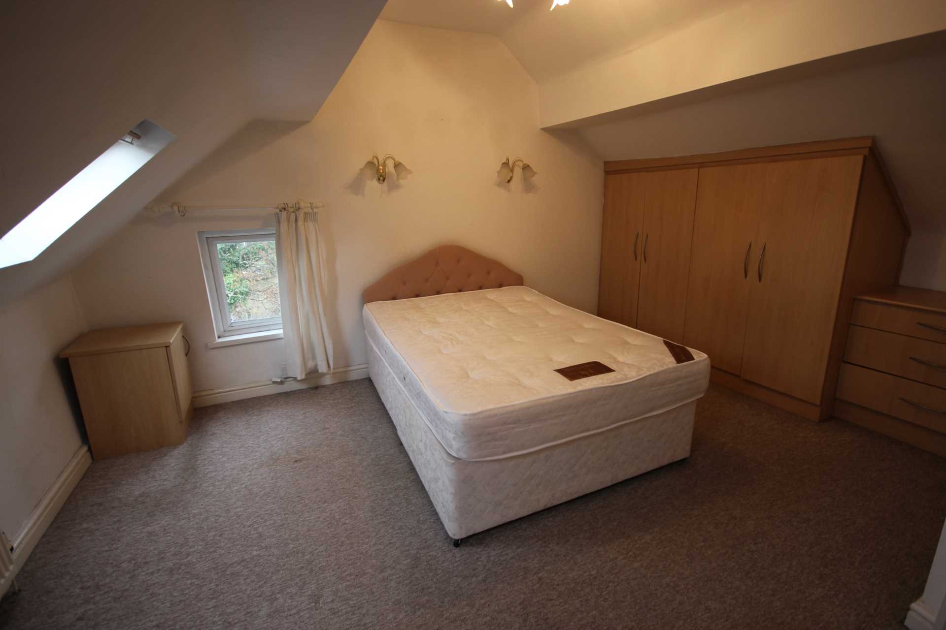 The Polygon, Manchester, Image 5