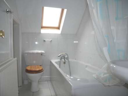 The Polygon, Manchester, Image 7