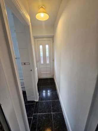 Manchester Road, Pendlebury, Image 4