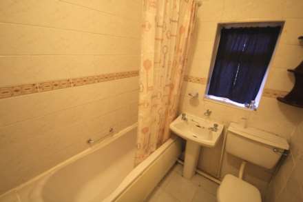 Victoria Crescent, Eccles, Image 9