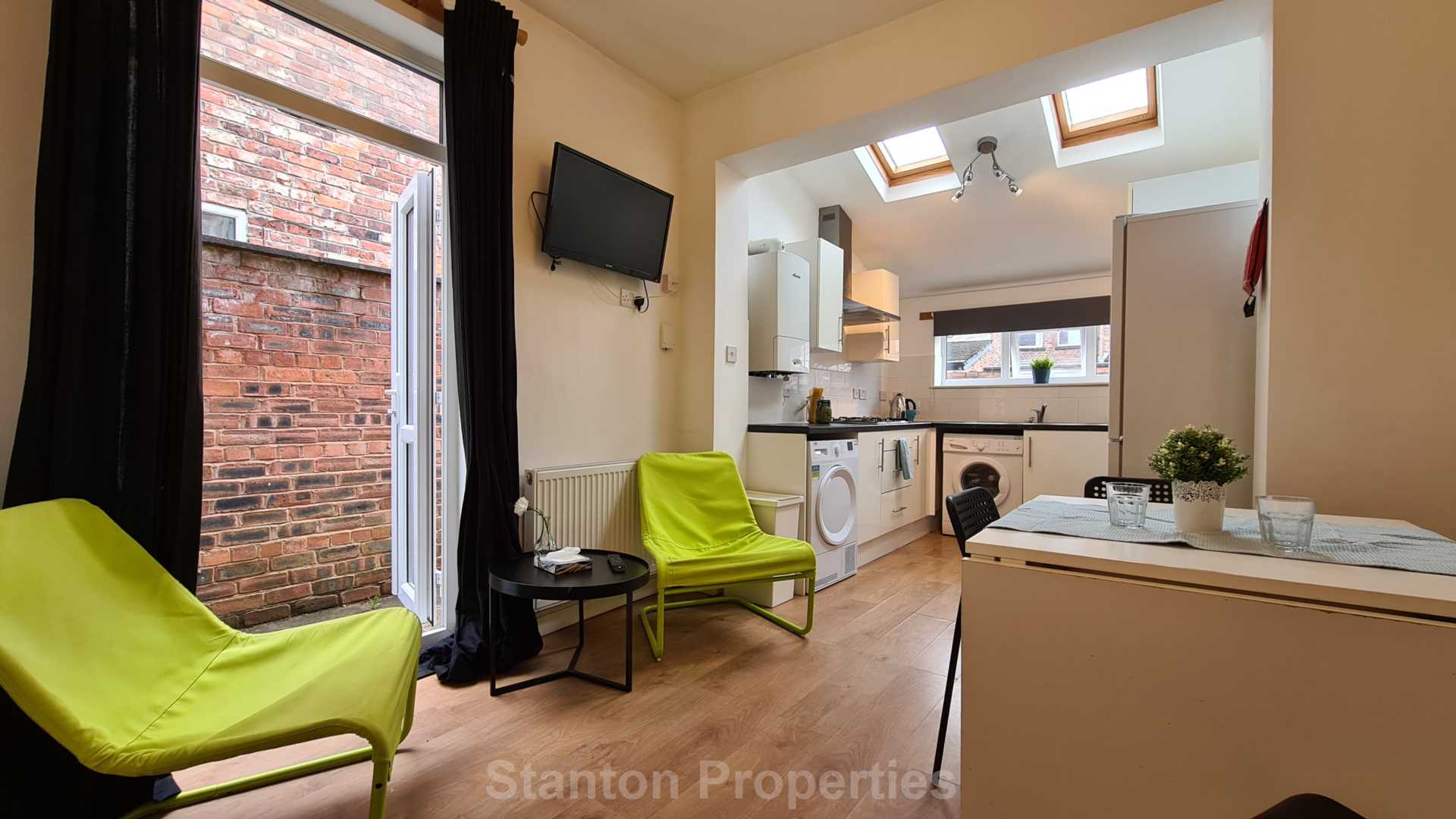 £130 pppw, See Video Tour, Mabfield Road, Fallowfield, Image 14
