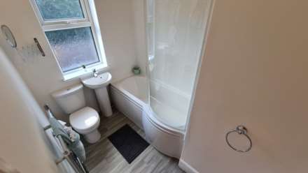 See Video Tour, £130 pppw, Albion Road, Manchester, Image 13