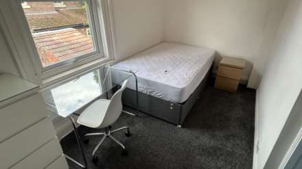 £145 pppw, Linden Grove, Fallowfield, Image 13