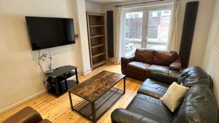 £145 pppw, Linden Grove, Fallowfield, Image 3