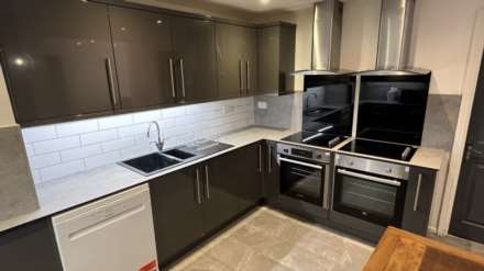 £145 pppw, Linden Grove, Fallowfield, Image 5