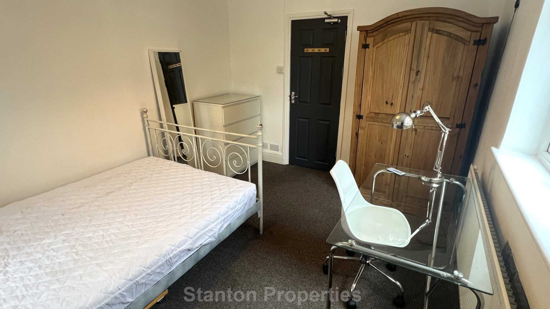 £150 PER WEEK / £650 PER MONTH, Lombard Grove, Manchester, Image 14