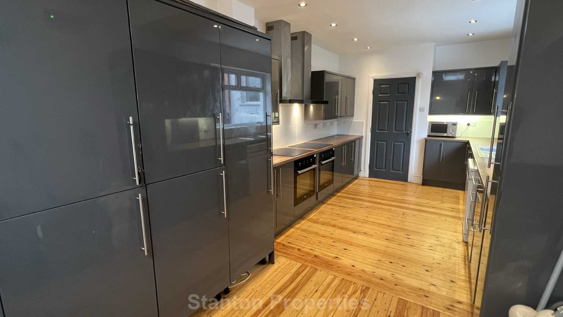 £150 PER WEEK / £650 PER MONTH, Lombard Grove, Manchester, Image 3