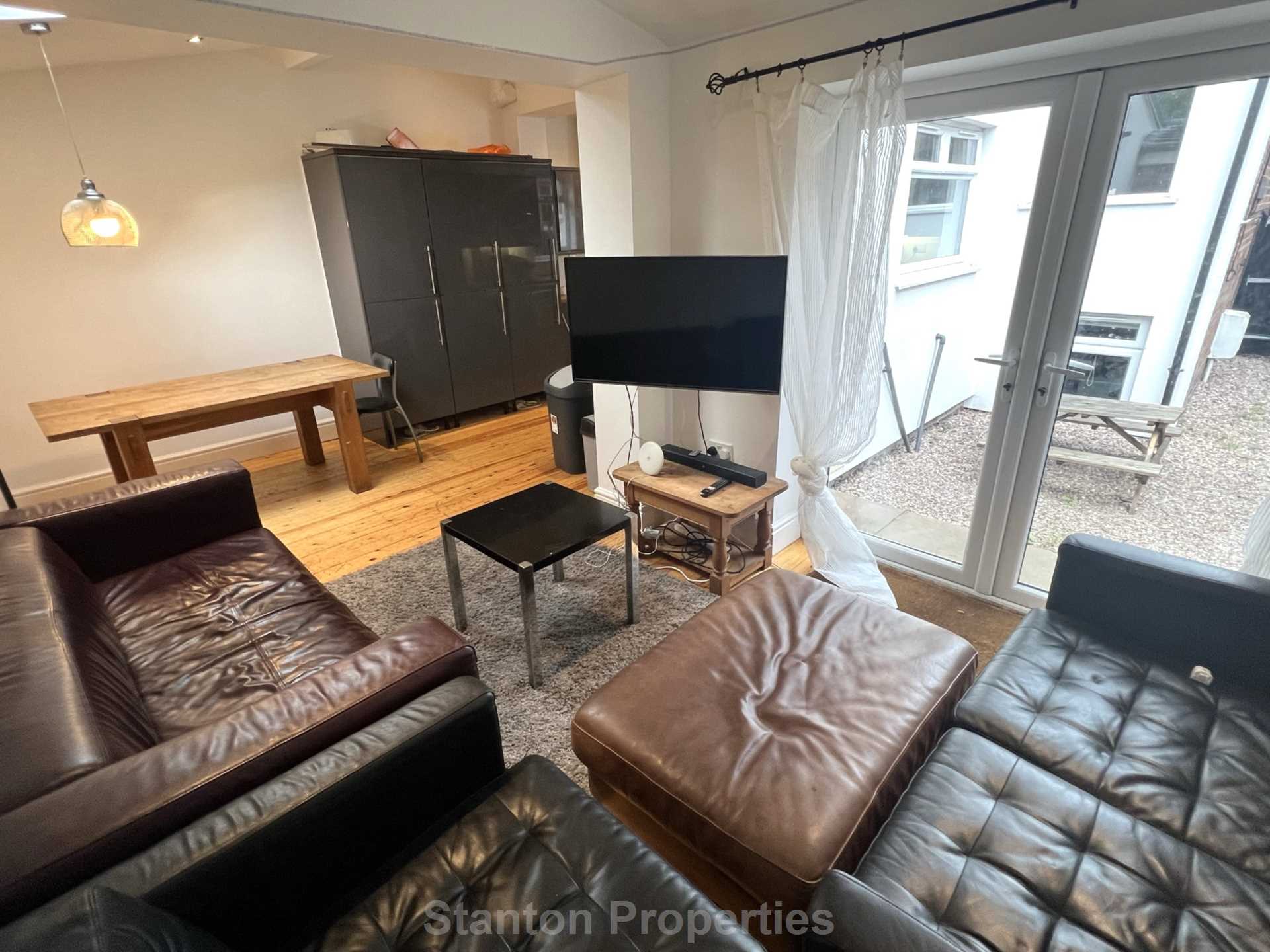 £150 PER WEEK / £650 PER MONTH, Lombard Grove, Manchester, Image 4