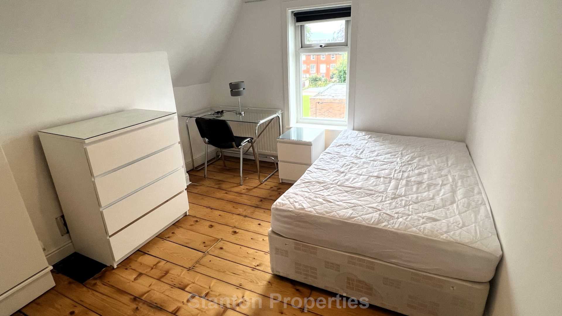 £150 PER WEEK / £650 PER MONTH, Lombard Grove, Manchester, Image 9