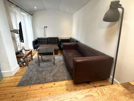 £150 PER WEEK / £650 PER MONTH, Lombard Grove, Manchester, Image 5