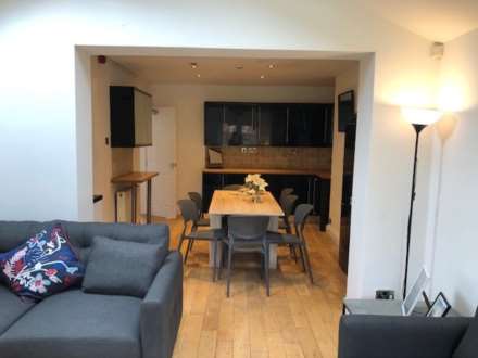 £150 PPPW INCLUDING ALL BILLS, Cotton Lane, Withington, Image 2