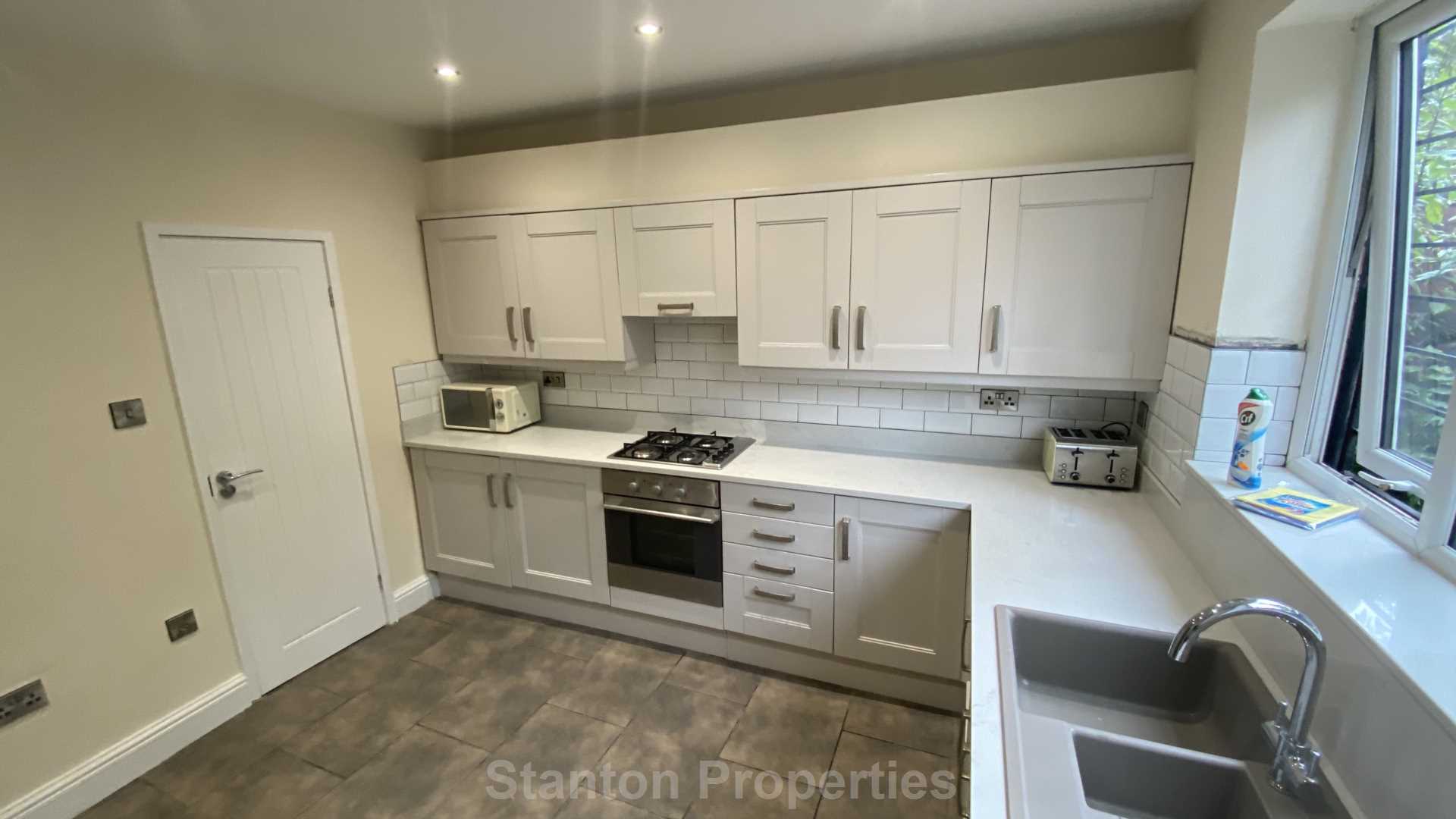 £130 pppw, Moseley Road, Fallowfield, M14 6NR, Image 4