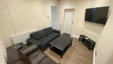 £130 pppw, Moseley Road, Fallowfield, M14 6NR, Image 6