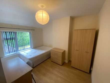 £120 pppw, Weld Road, Withington, Image 14