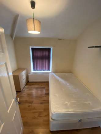 £120 pppw, Weld Road, Withington, Image 17