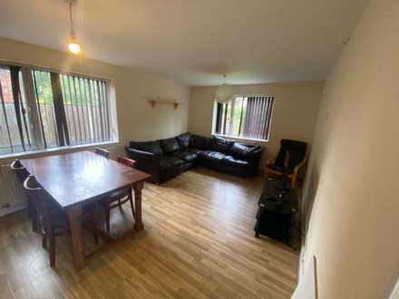 £120 pppw, Weld Road, Withington, Image 3
