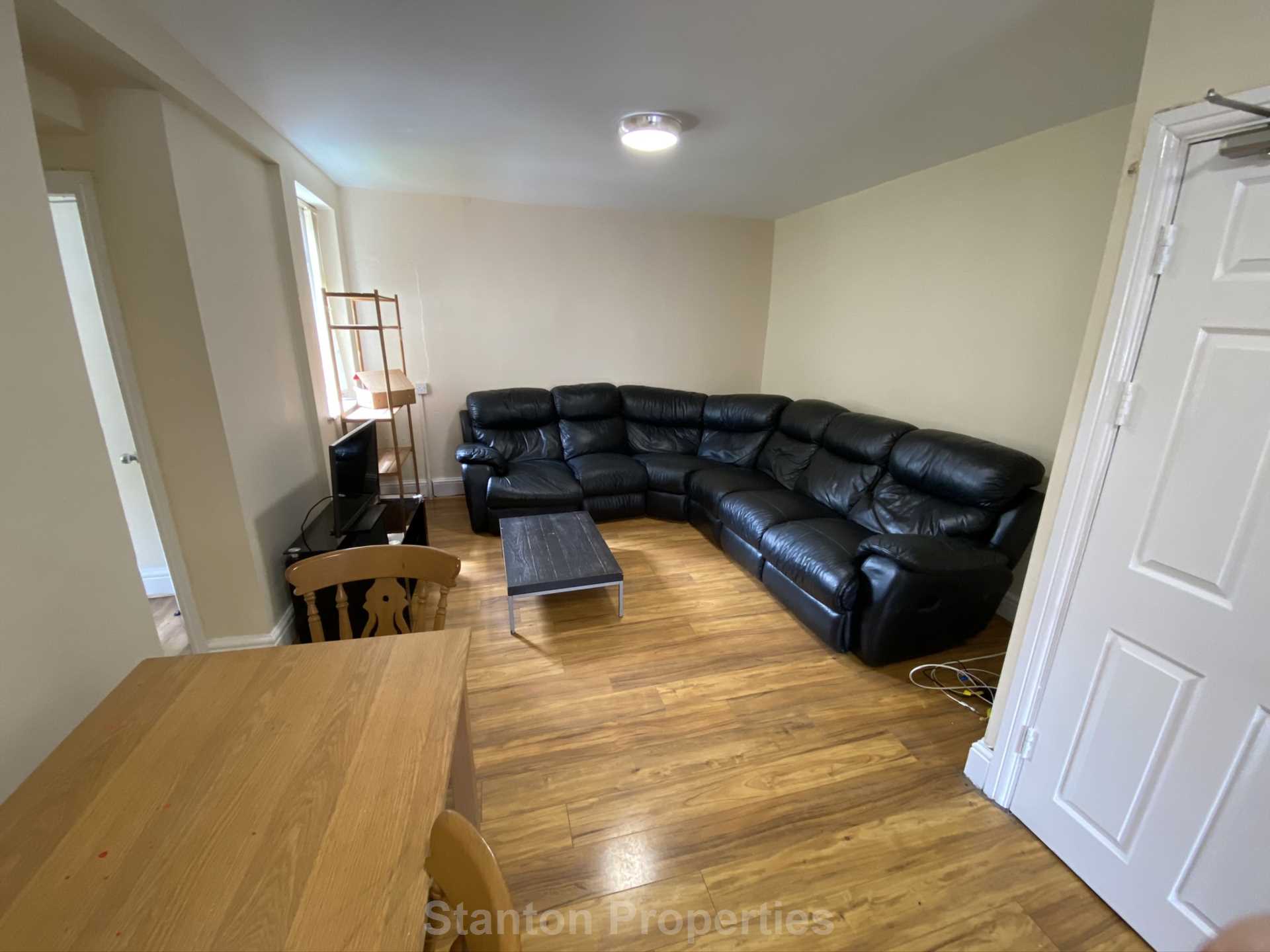 £120 pppw, Weld Road, Withington, Image 1