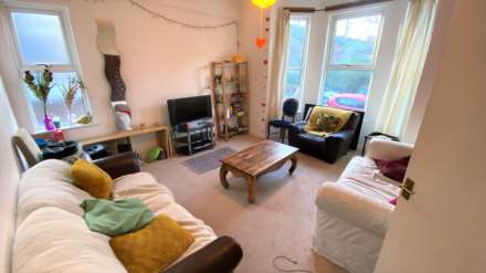 6 Bedroom Semi-Detached, £130 pppw, Parkgate Avenue, Withington
