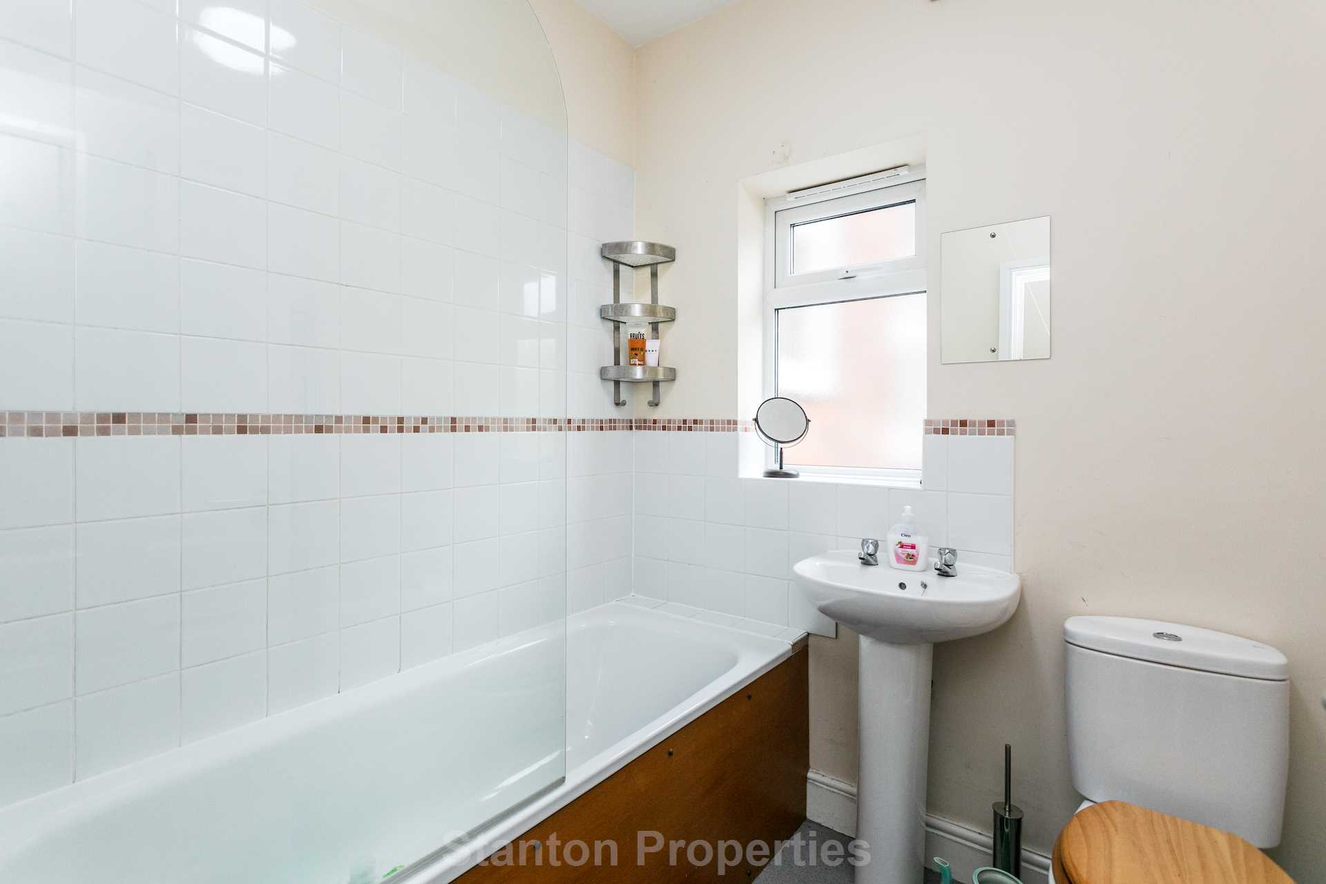 £112 pppw, Wallace Avenue, Rusholme, Image 16