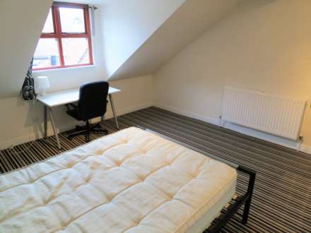 £150 pppw including bills, Burton Road, Withington, Image 12