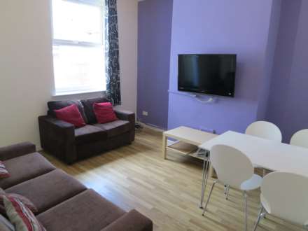 £120 pppw excluding bills, Patten Street, Withington, Image 1