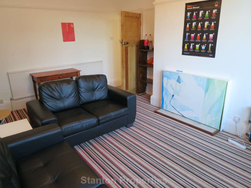 £115 pppw Wellington Road, Fallowfield, Manchester, Image 3