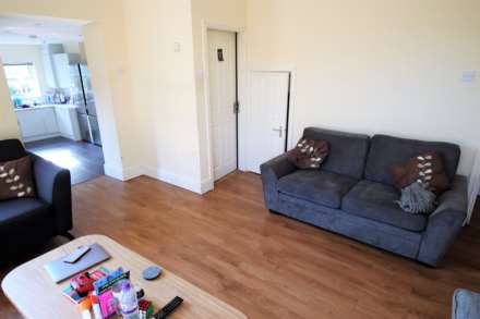£150 pppw, Beaconsfield, Fallowfield, M14 6UP, Image 5