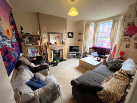 6 Bedroom Semi-Detached, £100 pppw Burlington Road, Withington