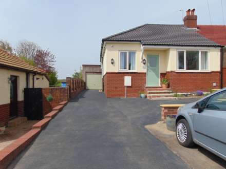 3 Bedroom Semi-Detached Bungalow, Moss Grove, Shaw