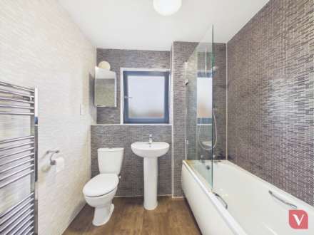 Countess Way, Milton Keynes, Image 3