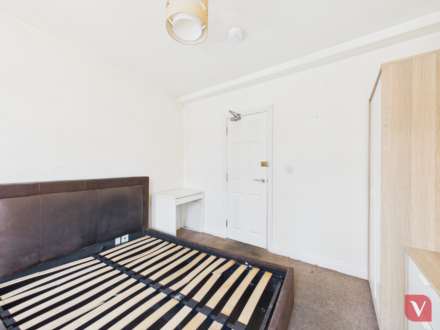 Property For Rent High Street, Rushden