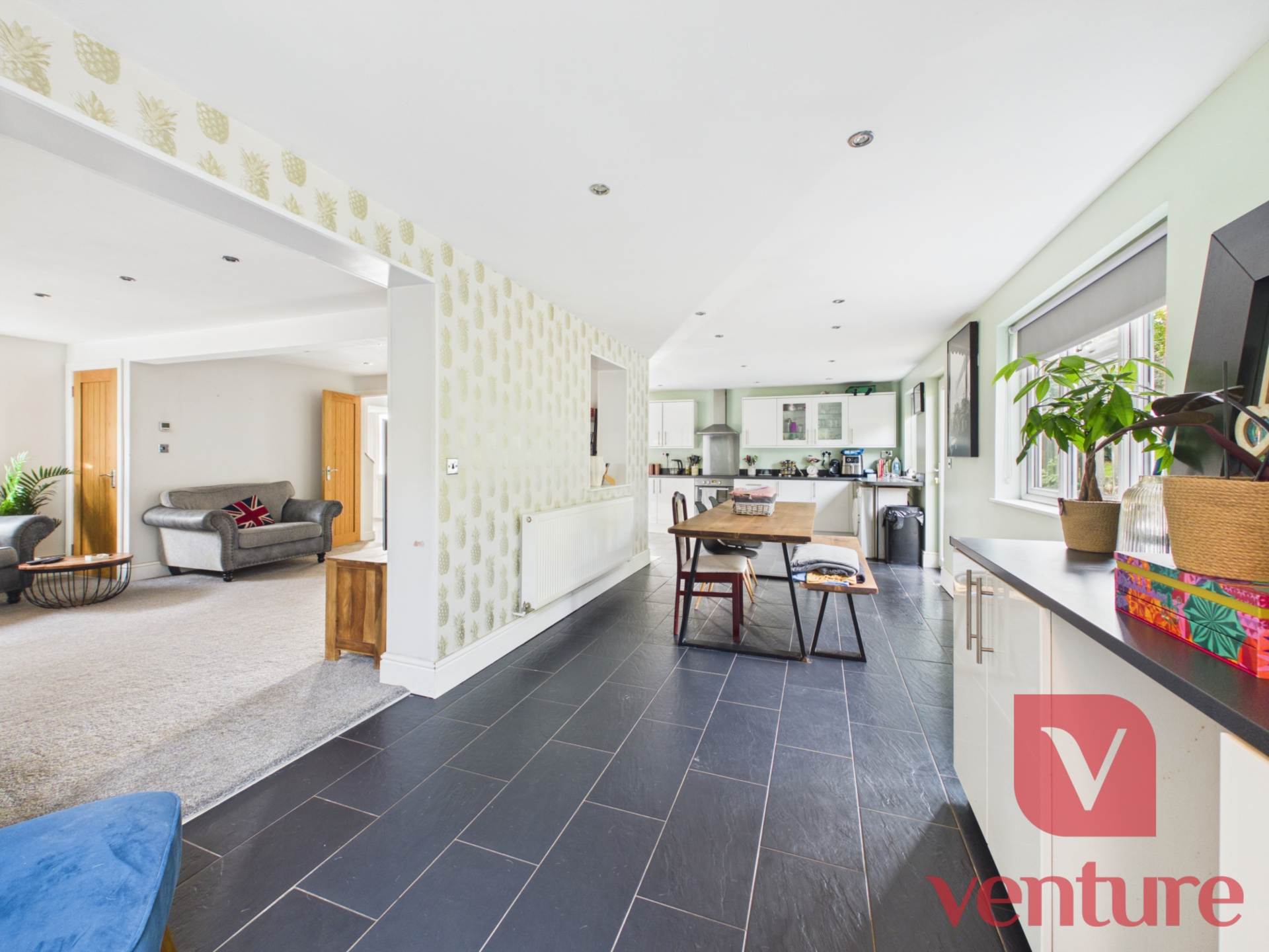 Minton Close, Blakelands, Image 6