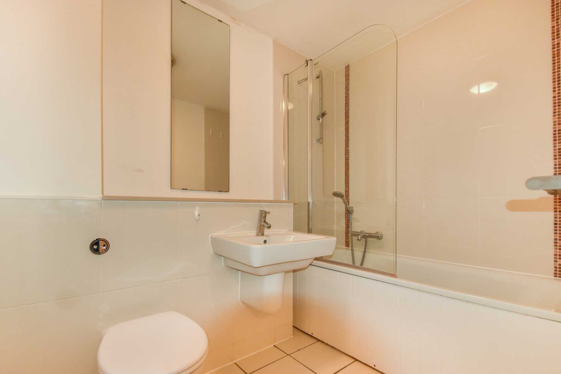 Rillaton Walk, Milton Keynes, Image 6