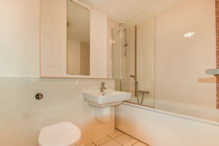 Rillaton Walk, Milton Keynes, Image 6